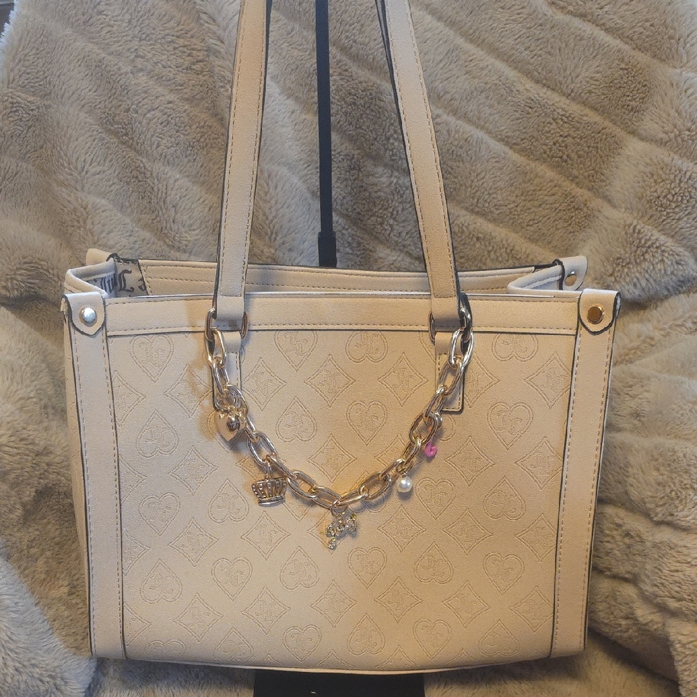 Juicy Couture Cream Shoulder Bag with Gold Chain